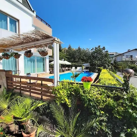 מלון דירות Milennia Family