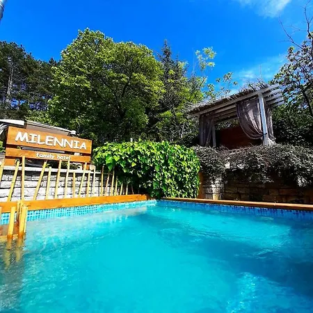 מלון דירות Milennia Family 4*