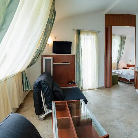 Aparthotel Milennia Family 3*