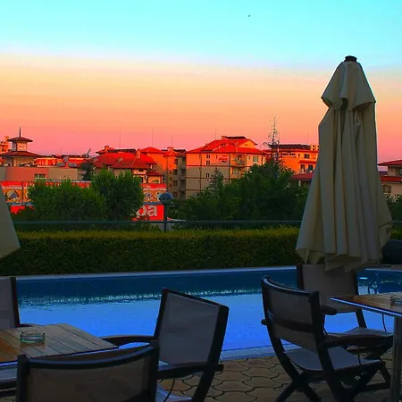 Milennia Family Apartmanhotel Napospart