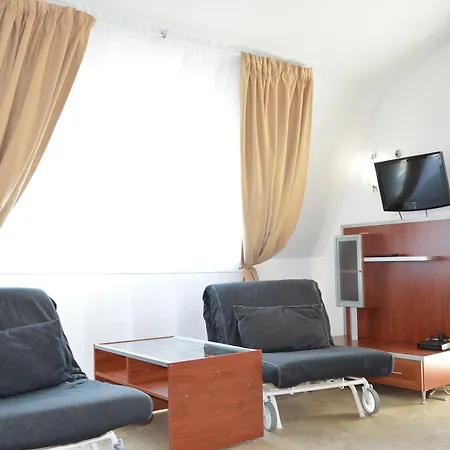 Aparthotel Milennia Family 4*