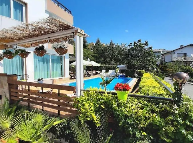 Aparthotel Milennia Family