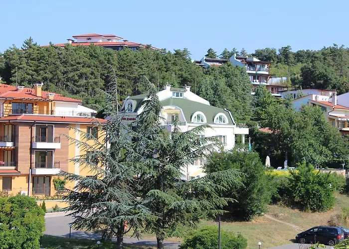 Aparthotel Milennia Family 4*