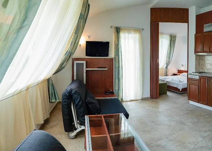 Aparthotel Milennia Family 4*