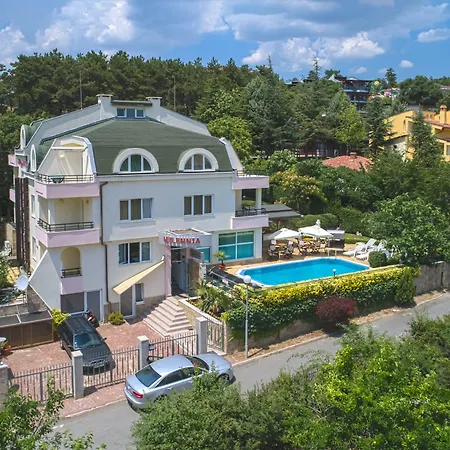 Milennia Family Lägenhetshotell Slăntjev Brjag